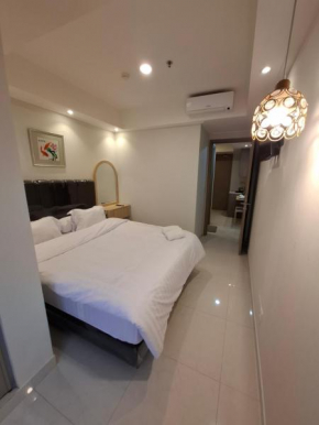Jakarta goldcoast seaview apartment